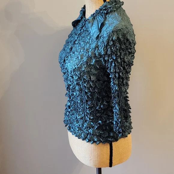 Tender Angel LLC Vintage 90s Green Button Up Popcor Polyester Blouse Small - Picture 2 of 10